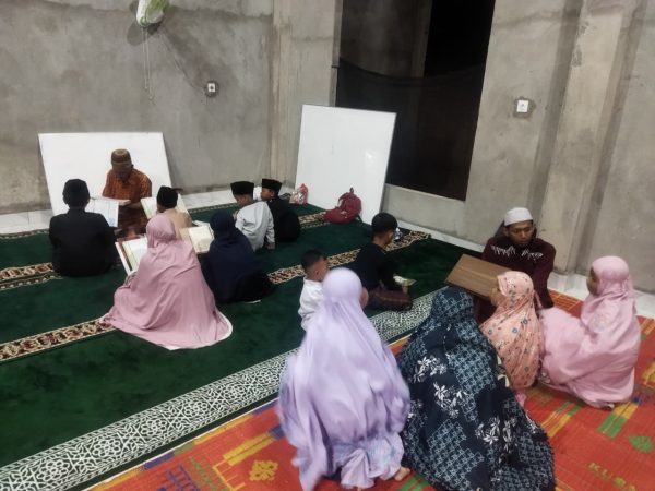PAPAH AJA (Pendidikan Al-Qur'an Dan Praktek Ibadah Anak-Anak Dan Remaja) Masjid Yunan Baitussalam